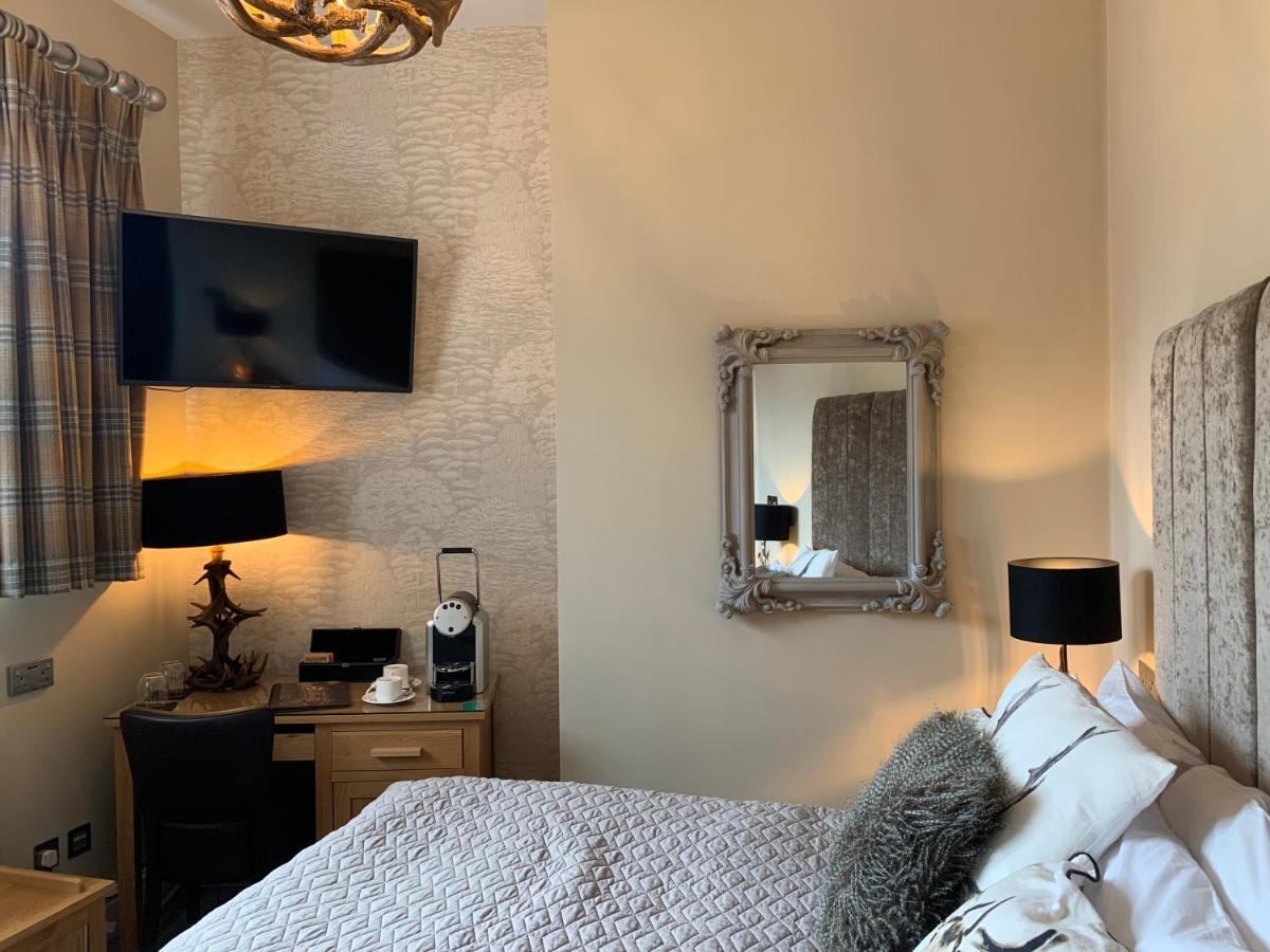 The Wheatsheaf Hotel, Sandbach Dış mekan fotoğraf A room at the hotel